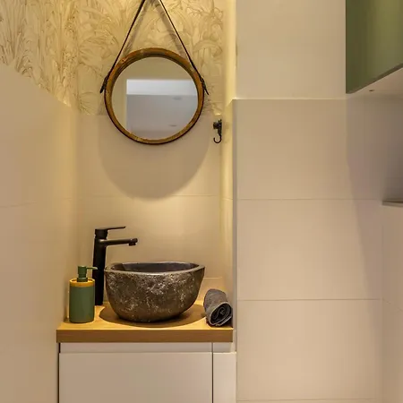 Le Seli, Luxueux 2 Pieces, Centre D'antibes Apartmán