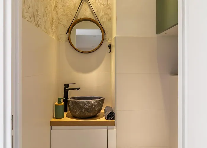 Le Seli, Luxueux 2 Pieces, Centre D'antibes Apartment